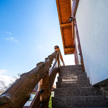 Kamzik Deluxe Apartment