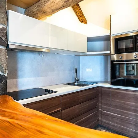 Kamzik Deluxe Apartment